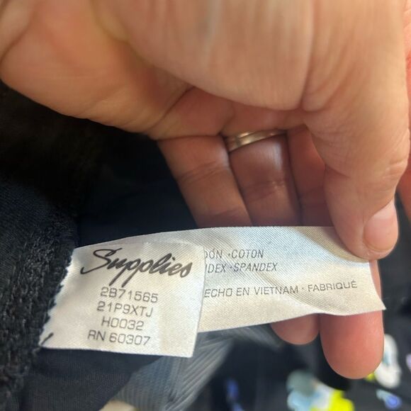 Supplies Ladies 16w  black or tan capri new - Picture 4 of 7